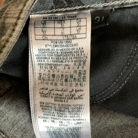 Brittney Skinny jeans by Guess. - Picture 6 of 11